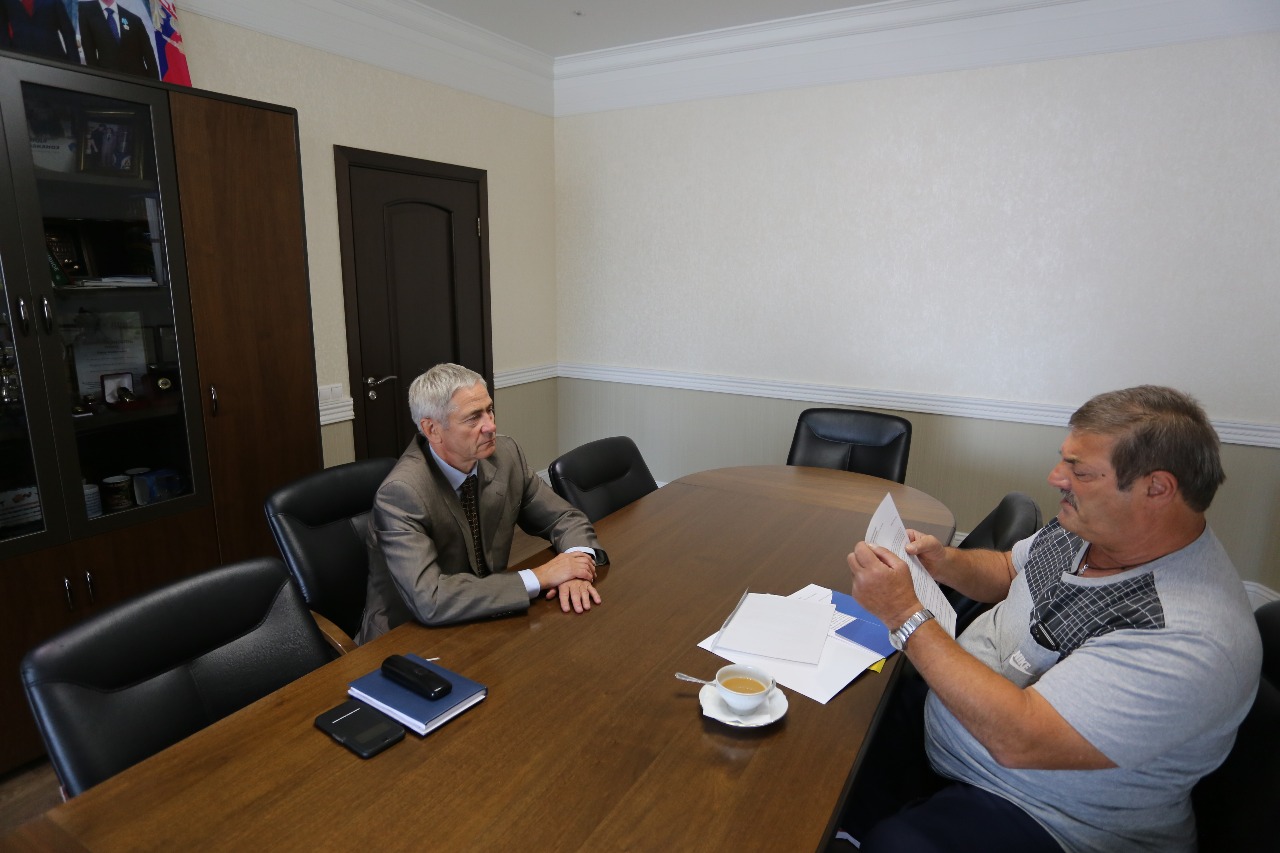П.А. Рожков в офисе ПКР провел рабочую встречу со старшим тренером сборной команды России по гребле на байдарках и каноэ спорта лиц с ПОДА А.С. Маврофиди