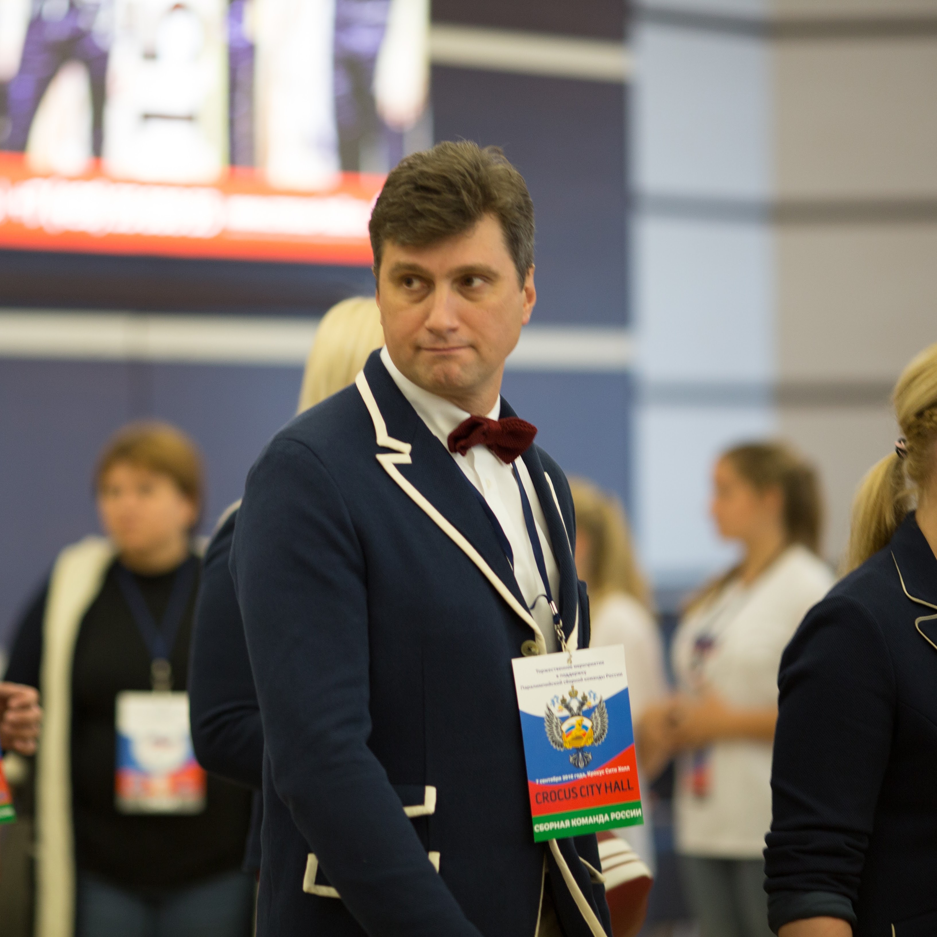 Поздравление Президента Федерации Л.Н. Селезнева старшему тренеру сборной команды России по волейболу сидя А.Н. Овсянникову в связи с днем рождения