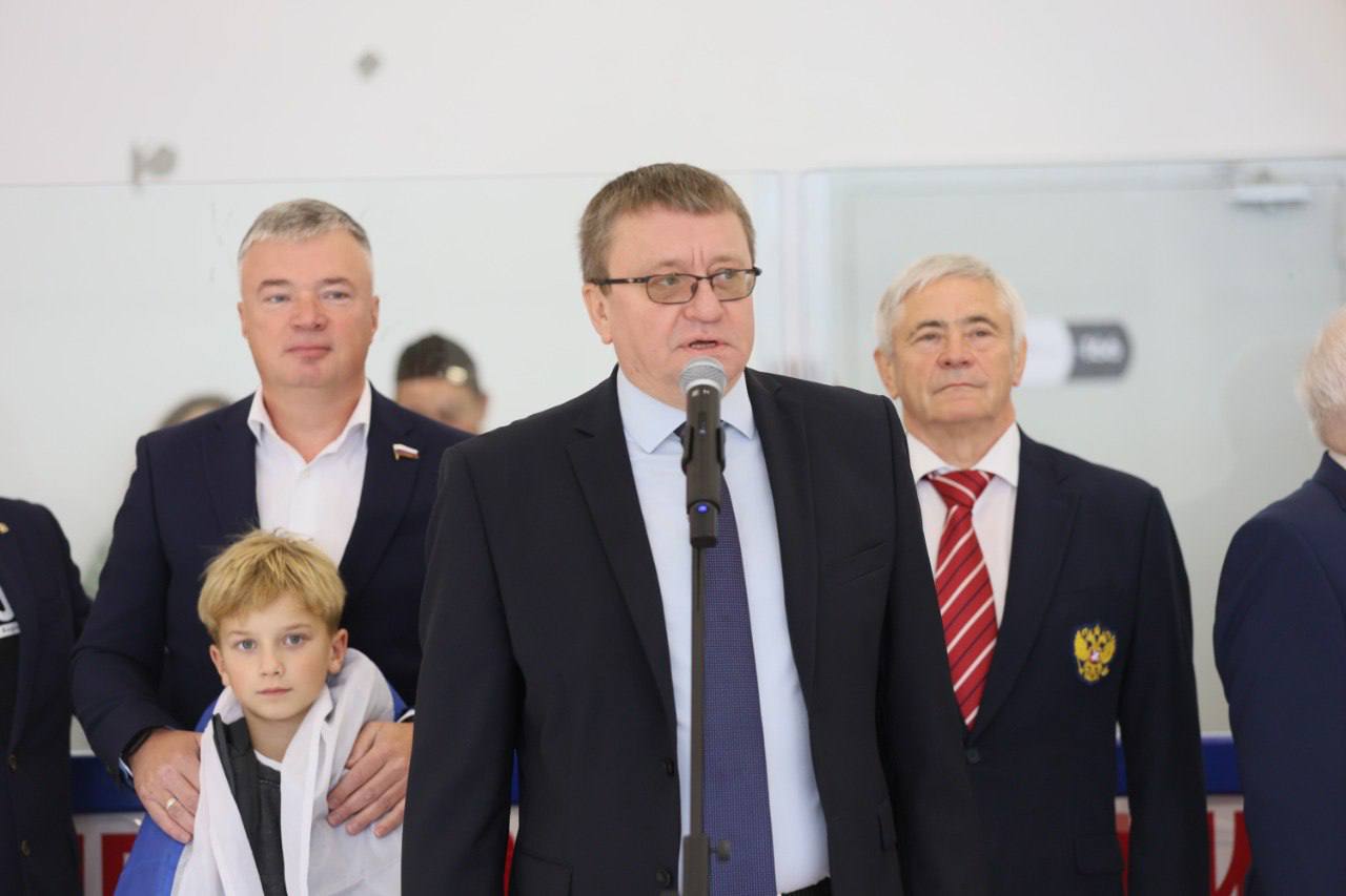 Президент Федерации Андрей Строкин принял участие в торжественной церемонии открытия 1 круга ДоброFON - чемпионата России по хоккею-следж «Лига героев»
