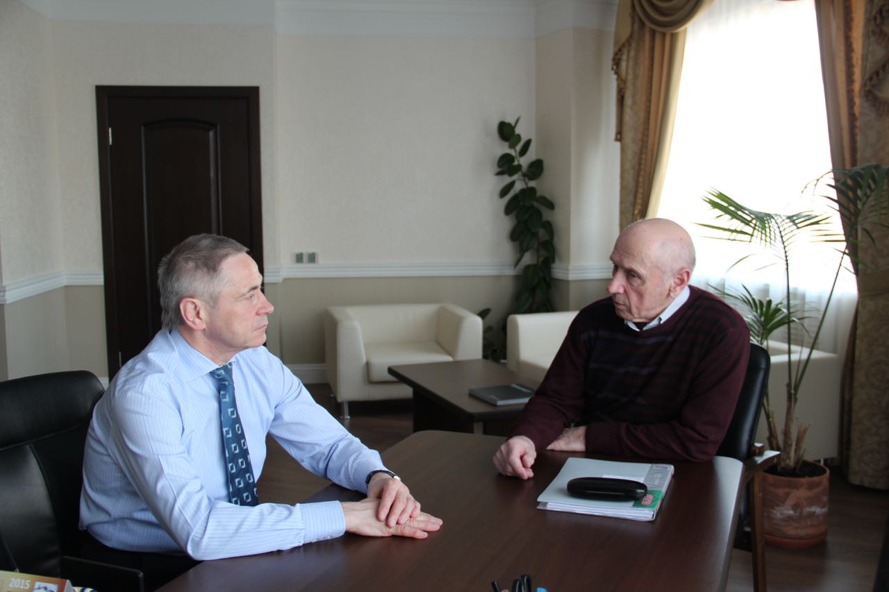 П.А. Рожков в Доме паралимпийского спорта провел рабочую встречу со старшим тренером сборной команды России по пулевой стрельбе спорта лиц с ПОДА В.Д. Ляшенко