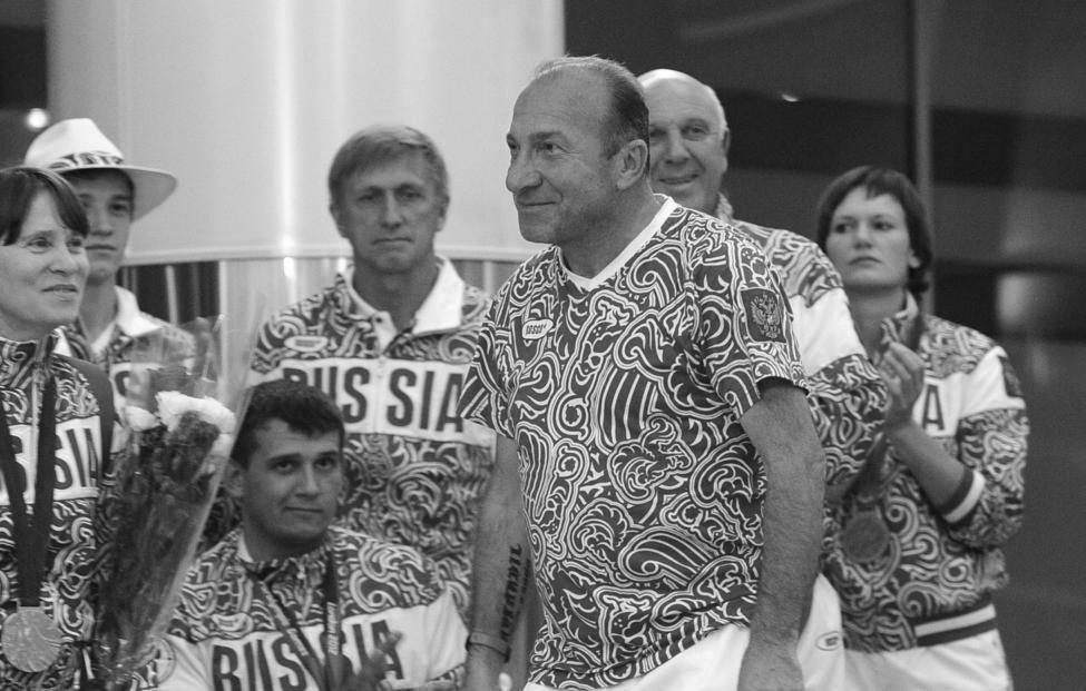 ТАСС: Умер главный тренер паралимпийской сборной России по футболу Автандил Барамидзе