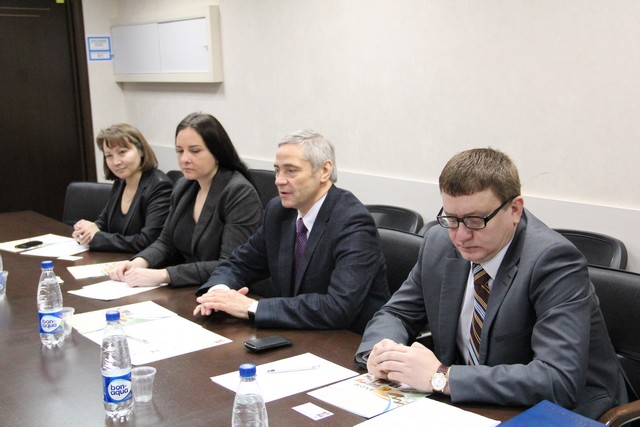 П. А. Рожков, А. А. Строкин в офисе Паралимпийского комитета России  провели рабочую встречу с руководителями и представителями Ассоциации Корейской Восточной Медицины