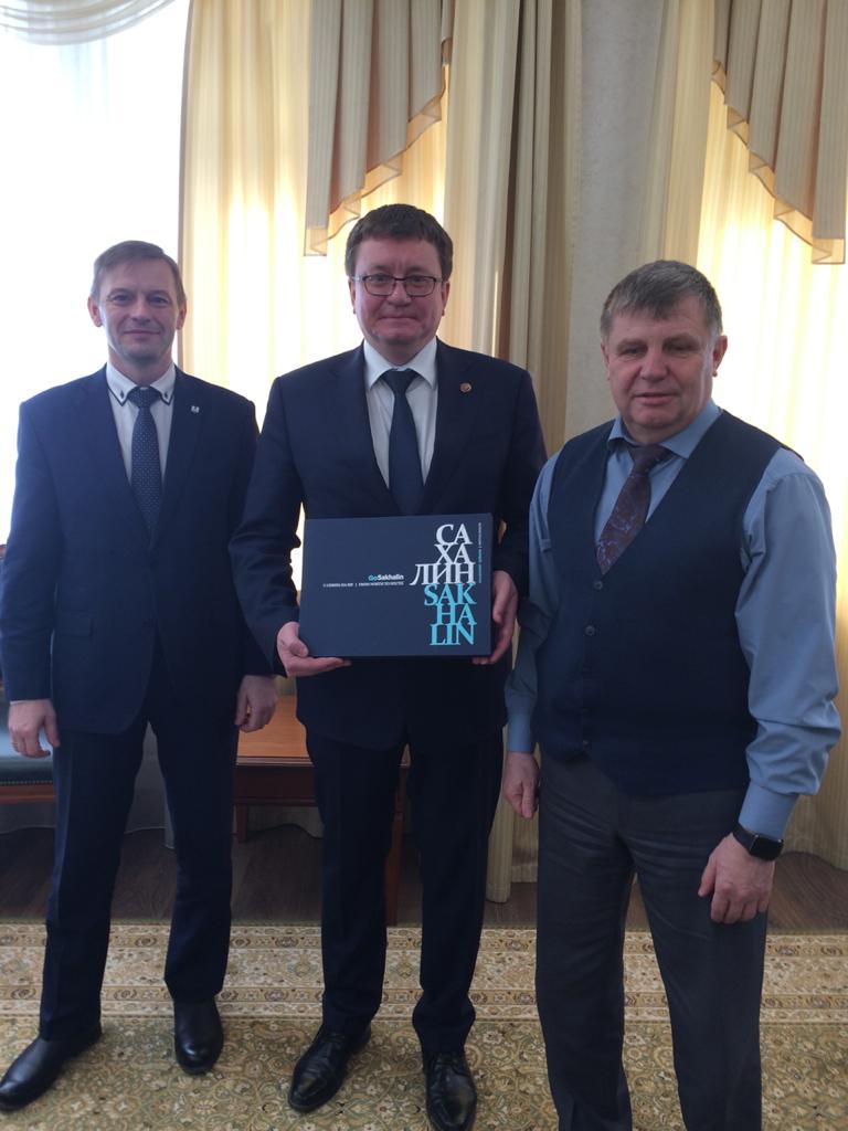 А.А. Строкин в г. Южно-Сахалинске встретился с Заместителем Председателя Правительства Сахалинской области С.В. Наумовым