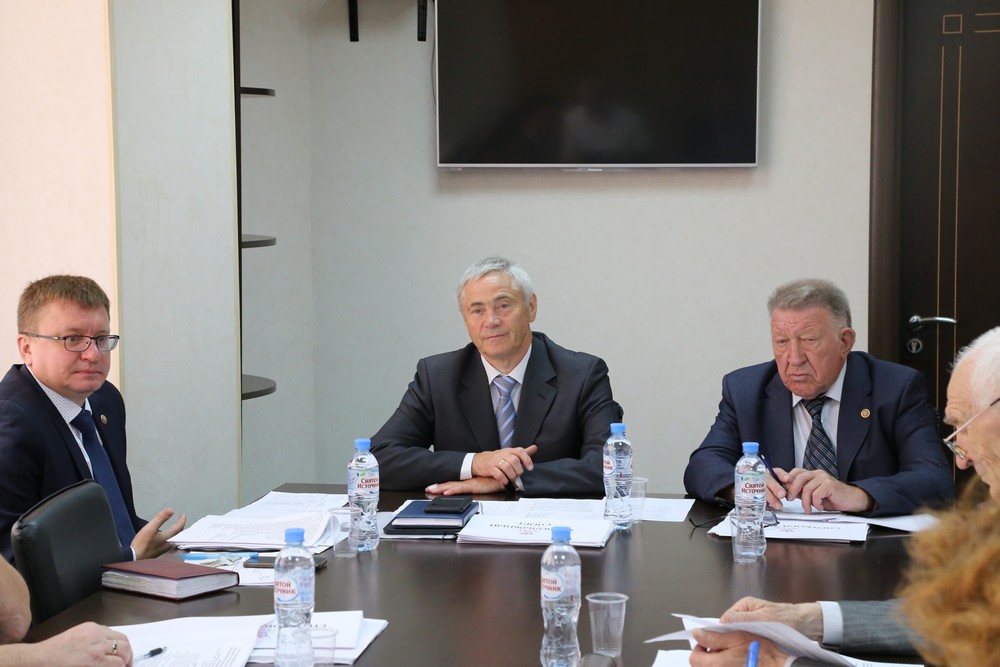 П.А. Рожков в офисе ПКР провел очередное заседание Комиссии по аттестации старших тренеров спортивных сборных команд России по зимним дисциплинам спорта лиц с ПОДА