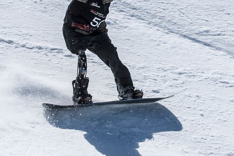 Российские спортсмены принимают участие в Кубках Европы и мира по парасноуборду в Нидерландах