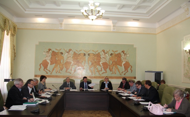 Руководители Федерации в Минспорте России  приняли участие  в совещании  по вопросам организации подготовки и участия сборной команды России  по горнолыжному спорту среди спортсменов с поражением опорно-двигательного аппарата и паралимпийскому сноуборду в