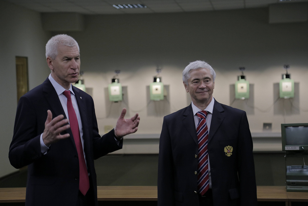 О. В. Матыцин, П.А. Рожков посетили УТЦ «Новогорск», где проходят заключительные тренировочные мероприятия к XVI Паралимпийским летним играм в г. Токио команды ПКР по легкой атлетике и пулевой стрельбе