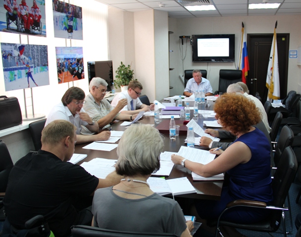 Руководители  Федерации в офисе  Паралимпийского  комитета России  (ПКР)  приняли участие в заседании Исполкома  ПКР  под руководством президента ПКР В. П.  Лукина