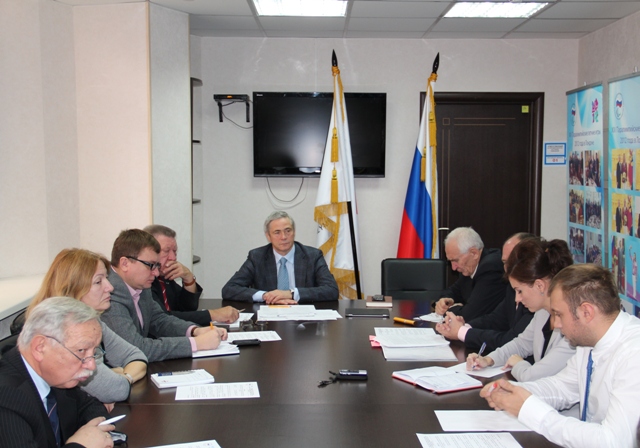 П. А. Рожков в офисе Паралимпийского комитета России  провел заседание  бюро рабочей группы по подготовке сборных команд России к участию в XI Паралимпийских зимних играх 2014 года в г. Сочи с участием тренера сборной команды России по сноуборду-кроссу сп