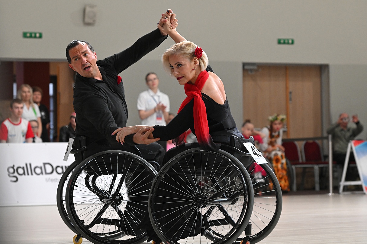 Танцы на колясках