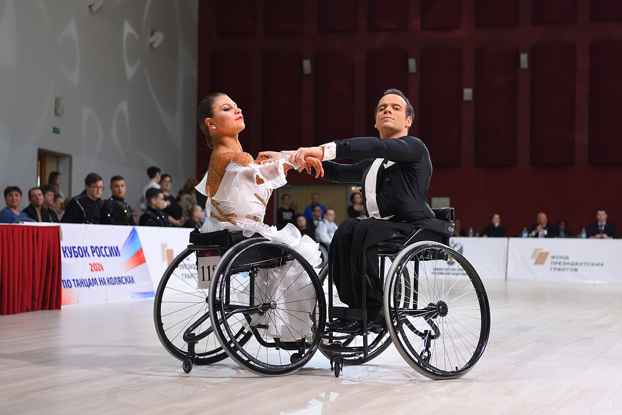 Танцы на колясках