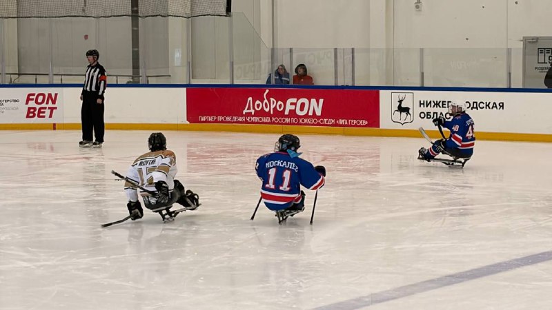  В Дзержинске стартовал финальный этап чемпионата России по следж-хоккею
