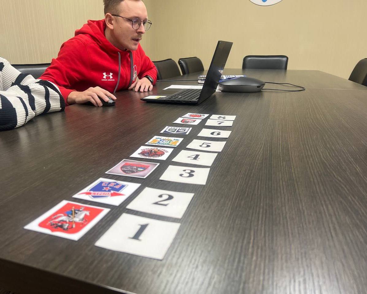 22 октября президент Федерации Андрей Строкин провел официальную жеребьевку третьего круга чемпионата России «Высшая лига» и «Лига героев» по хоккею-следж