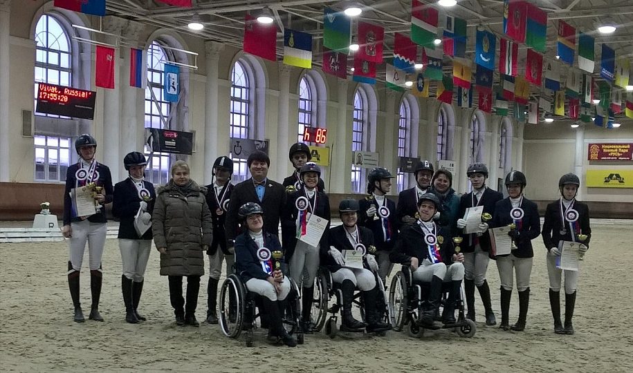 Команда Москва-1 стала победителем абсолютного командного зачета чемпионата России по конному спорту лиц с ПОДА