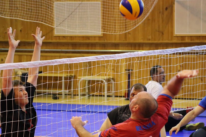 В г. Алексине на РУТБ «Ока» стартовал чемпионат России по волейболу сидя среди мужских и женских команд
