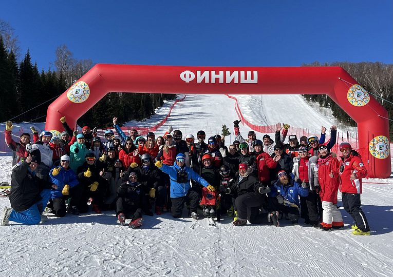 Ворончихина и Бугаев стали абсолютными чемпионами России по горнолыжному спорту лиц с поражением ОДА