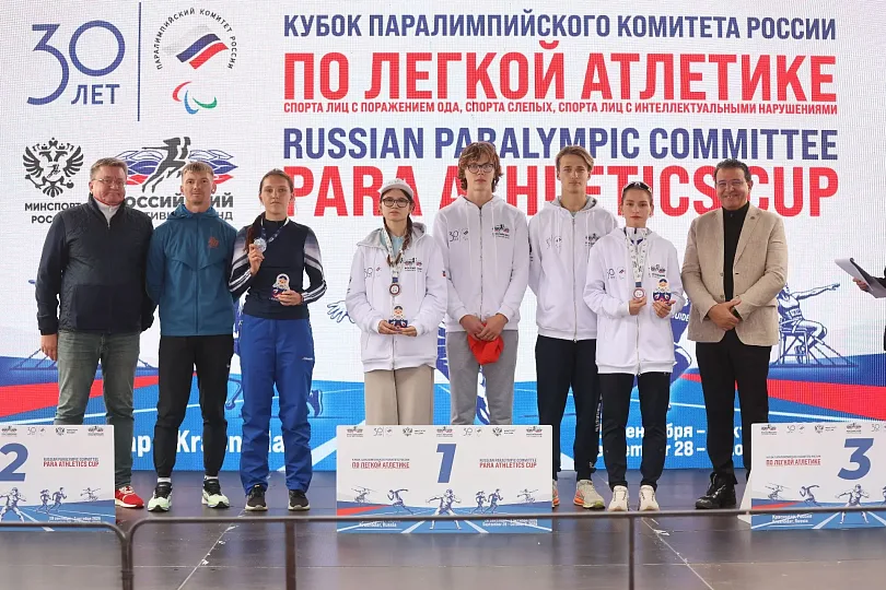Президент Всероссийской Федерации спорта лиц с поражением опорно-двигательного аппарата Андрей Строкин принял участие в торжественной церемонии награждения победителей и призёров Кубока Паралимпийского комитета России по легкой атлетике! 